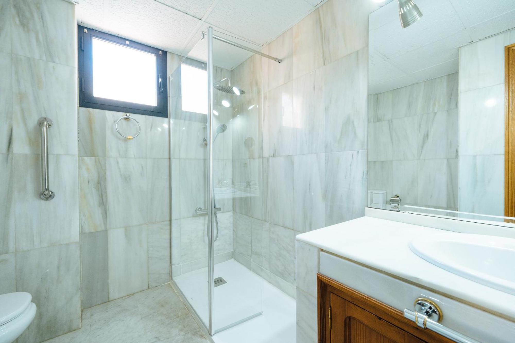 Acogedor Piso Con Parking Santa Justa Apartment Seville Luaran gambar
